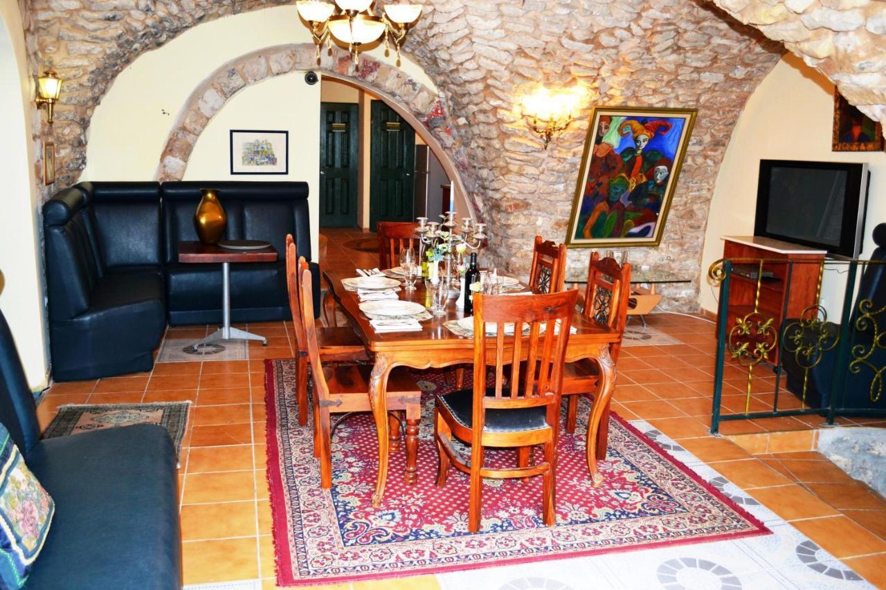 Palacio Domain - Stylish European Luxury Boutique Hotel 萨法德 外观 照片